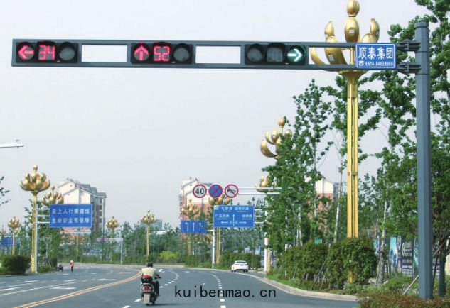 交(jiāo)通信號(hào)燈杆